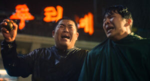 수류탄을-터트리기-직전의-김루리-일병